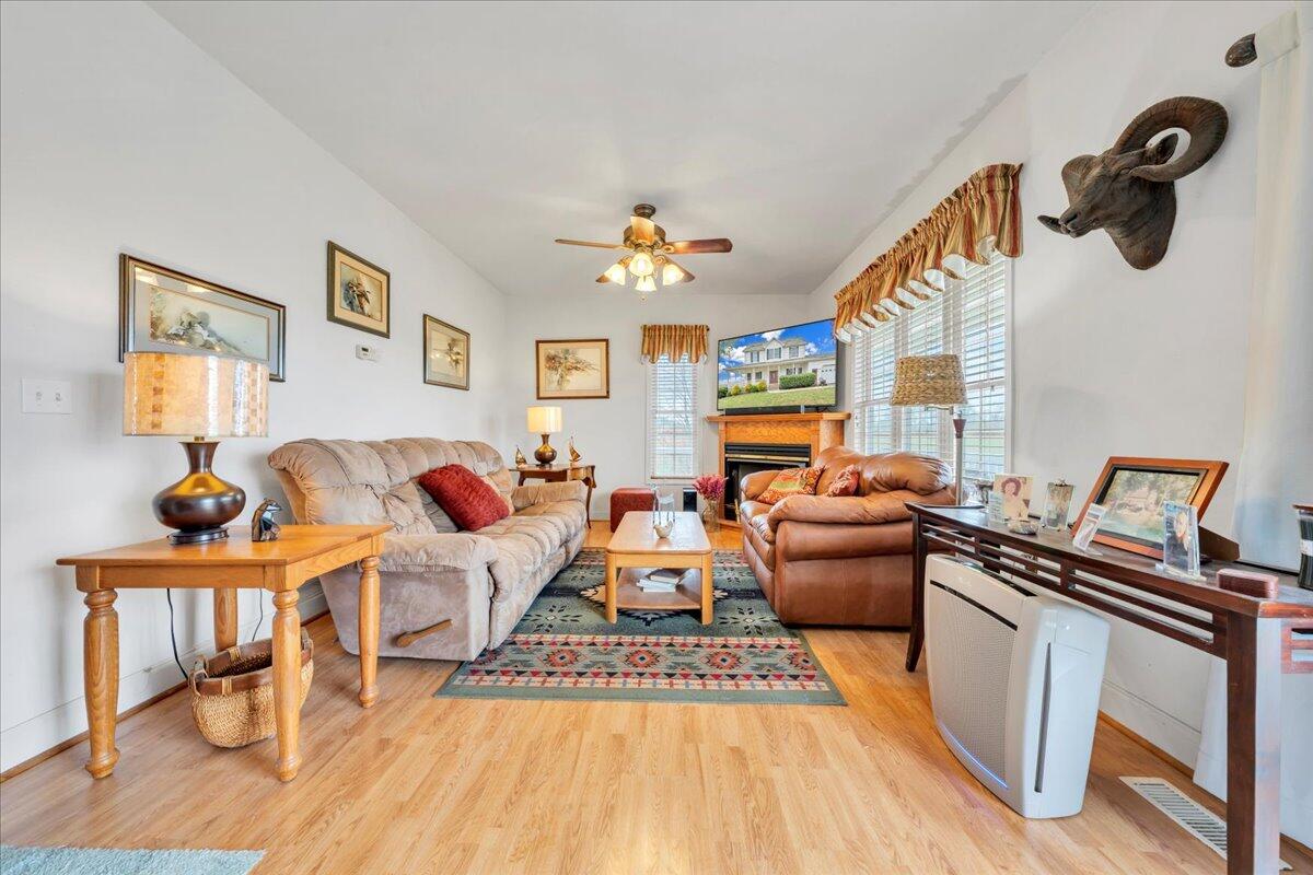 1064 Savanna Hills Drive Dr, Moneta, Virginia image 15