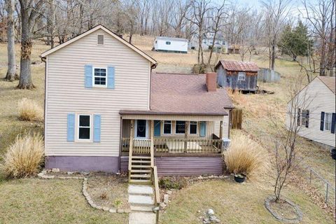 Homes For Sale - 2031 S Carpenter Dr<br/> Covington City County, Covington, VA 24426