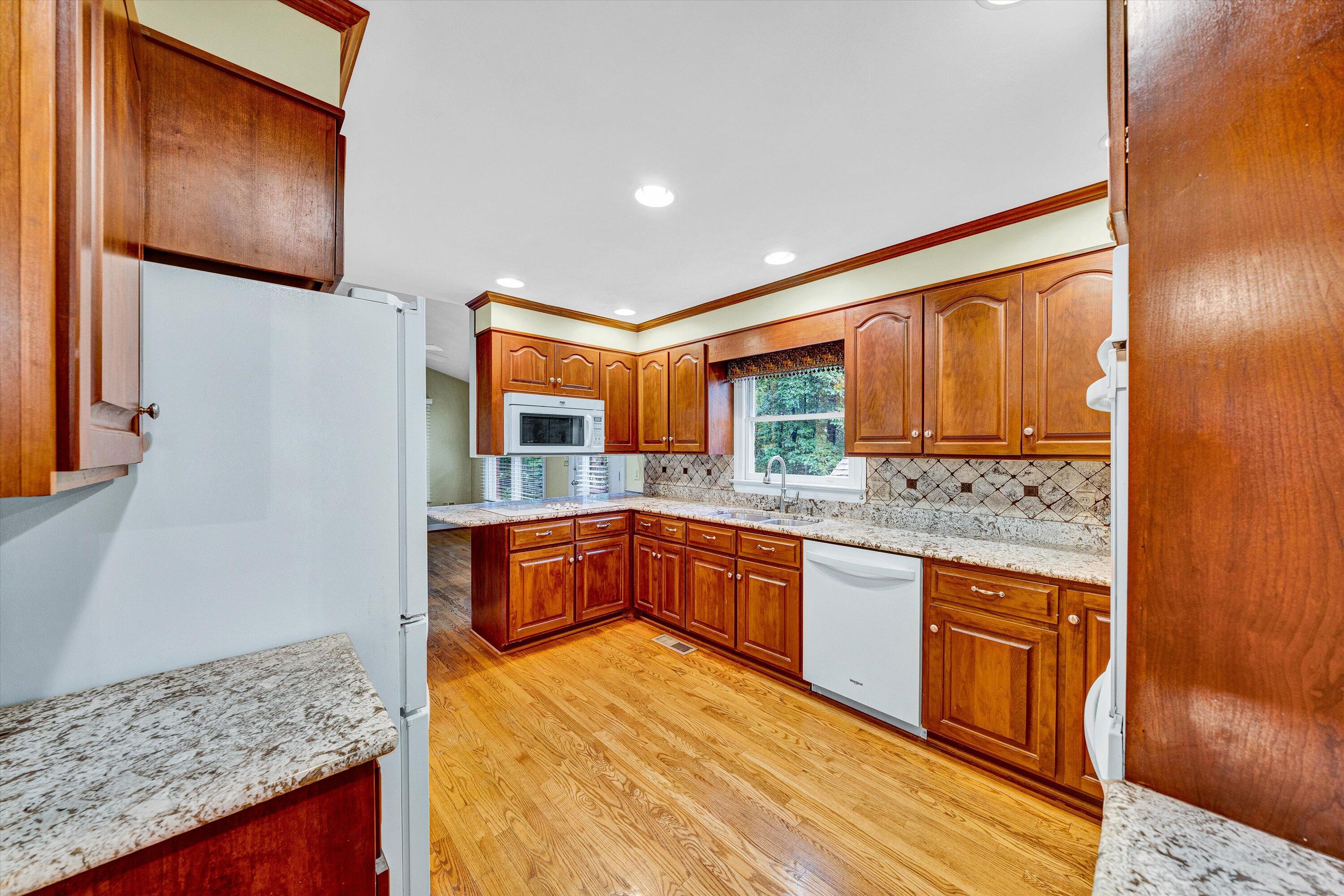 5612 Village Way, Roanoke, Virginia image 12