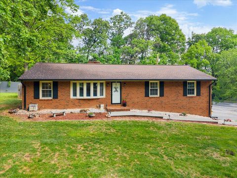 Condo For Sale - 5403 Tomahawk Cir<br/> Salem, VA 24153