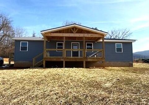 Homes For Sale - 1919 S Raymond Ave<br/> Covington, VA 24426