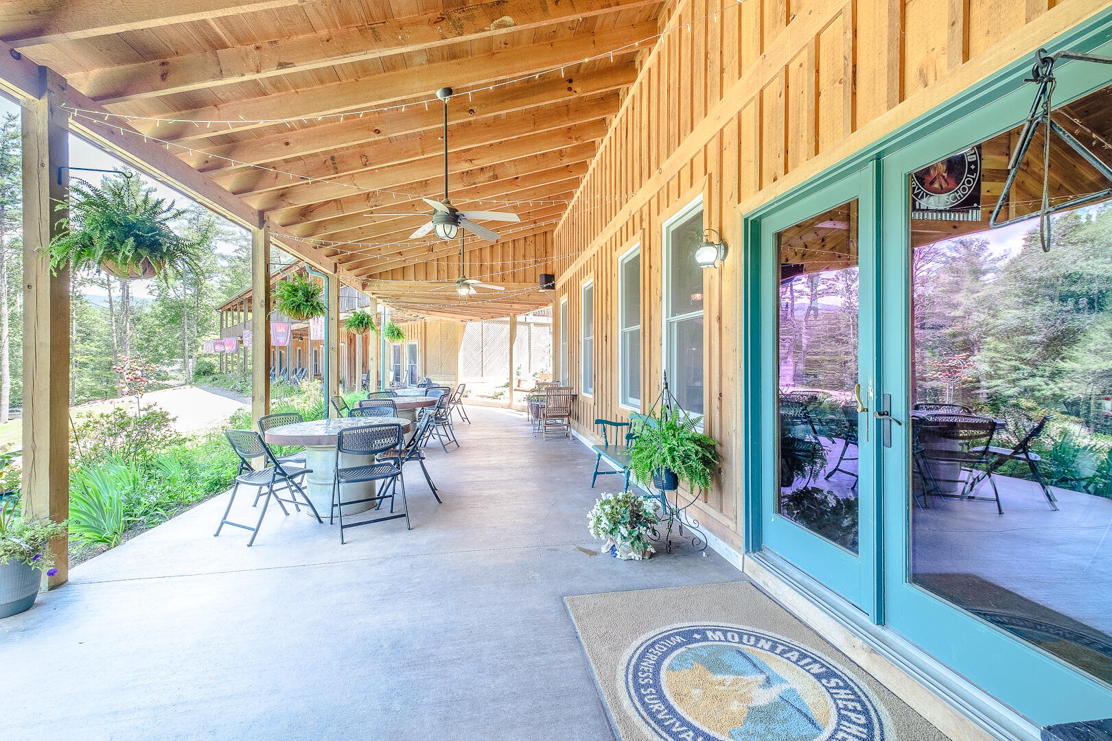 Catawba, Virginia, 24070, United States, 13 Bedrooms Bedrooms, ,15 BathroomsBathrooms,Residential,Active,1902950