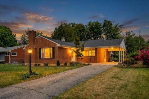 Homes For Sale - 2716 Deerfield Rd<br/> Roanoke, VA 24015