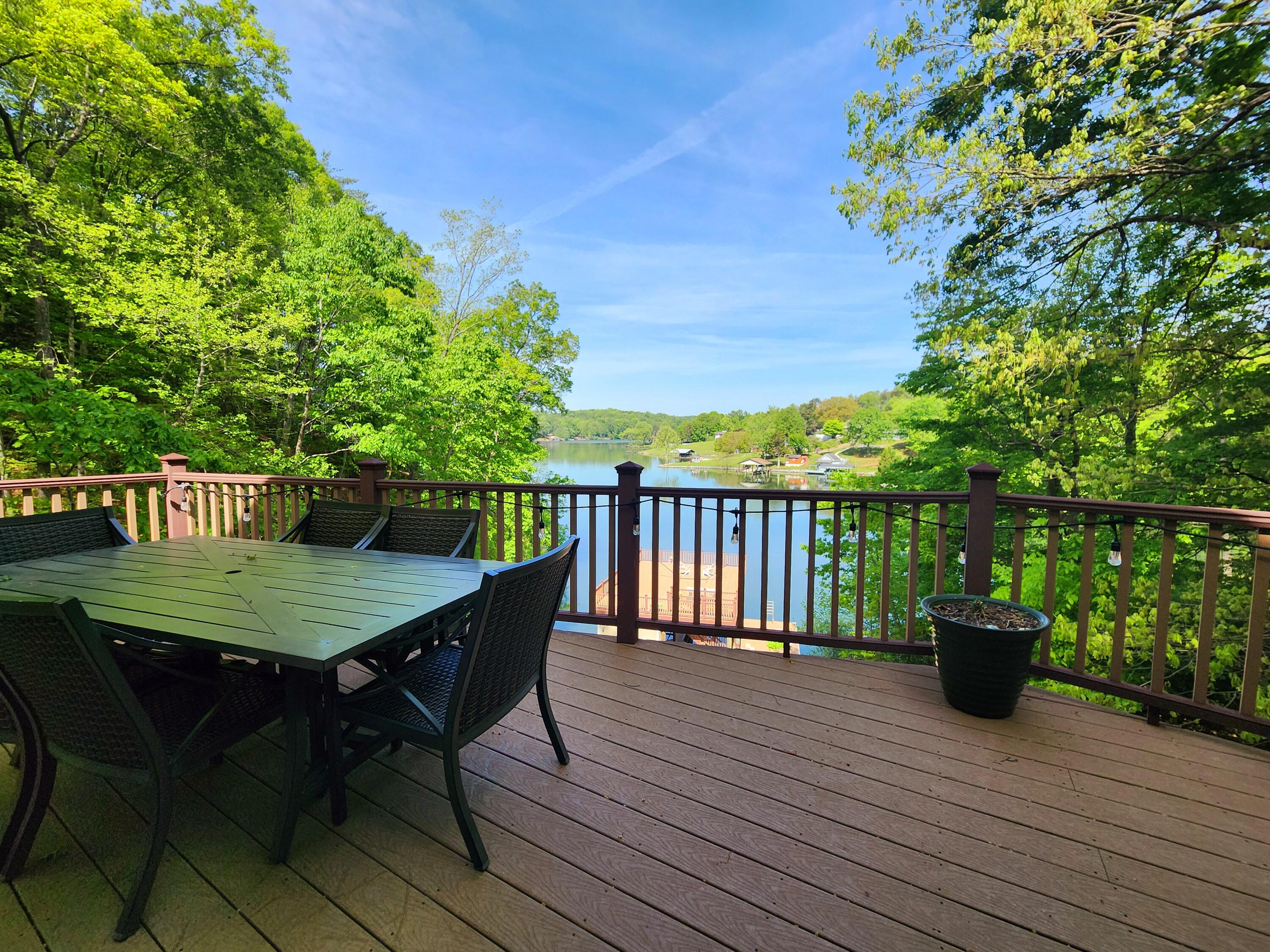 Goodview, Virginia 24095, United States, 3 Bedrooms Bedrooms, ,3 BathroomsBathrooms,Residential,Pending,119828