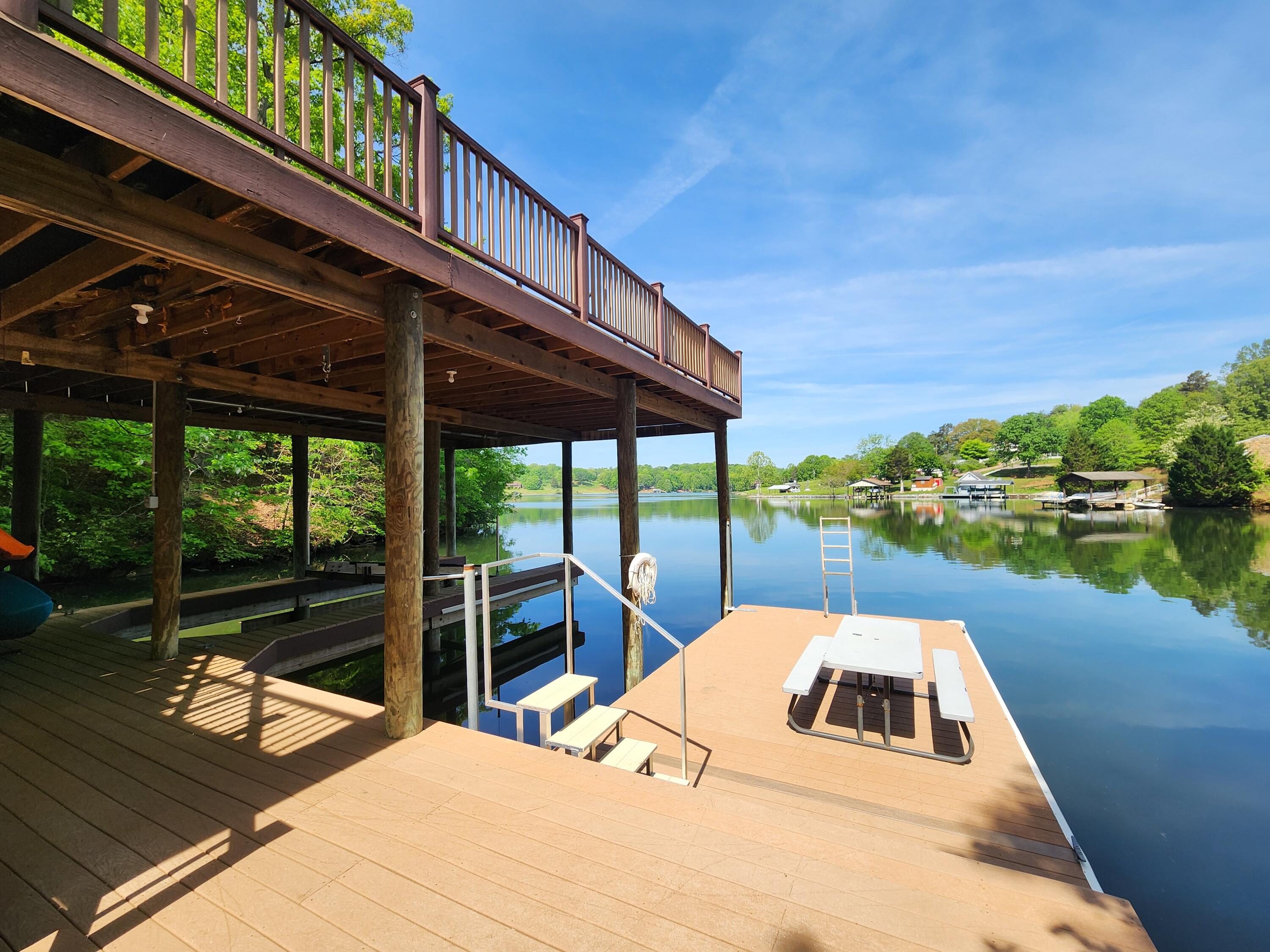 Goodview, Virginia 24095, United States, 3 Bedrooms Bedrooms, ,3 BathroomsBathrooms,Residential,Pending,119828