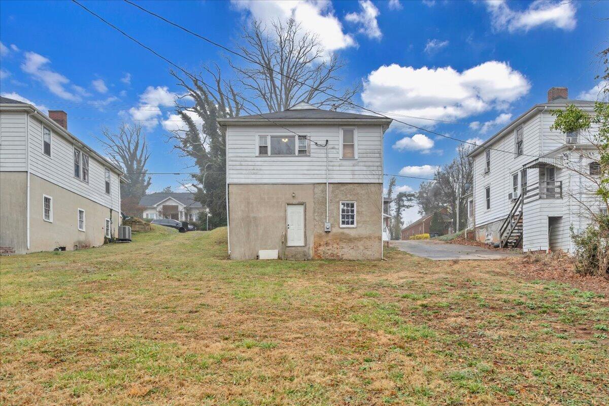 611 Watt St, Martinsville, Virginia image 17