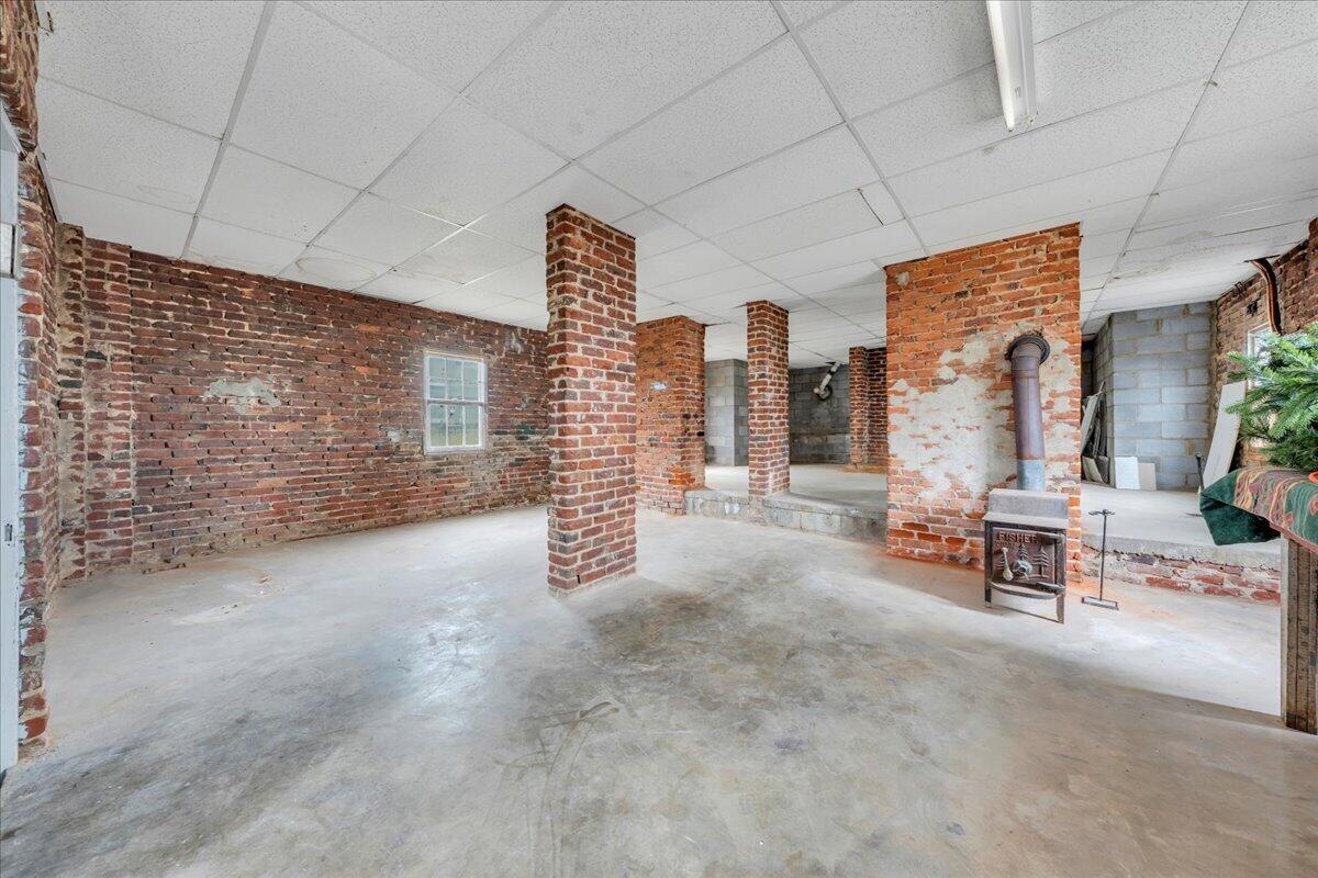 611 Watt St, Martinsville, Virginia image 14