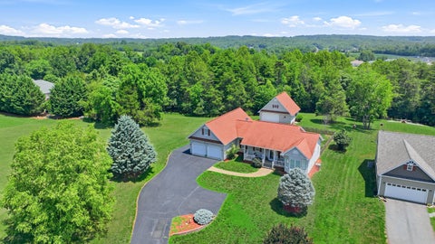 Homes For Sale - 95 Sunny Field Rd<br/> Wirtz, VA 24184