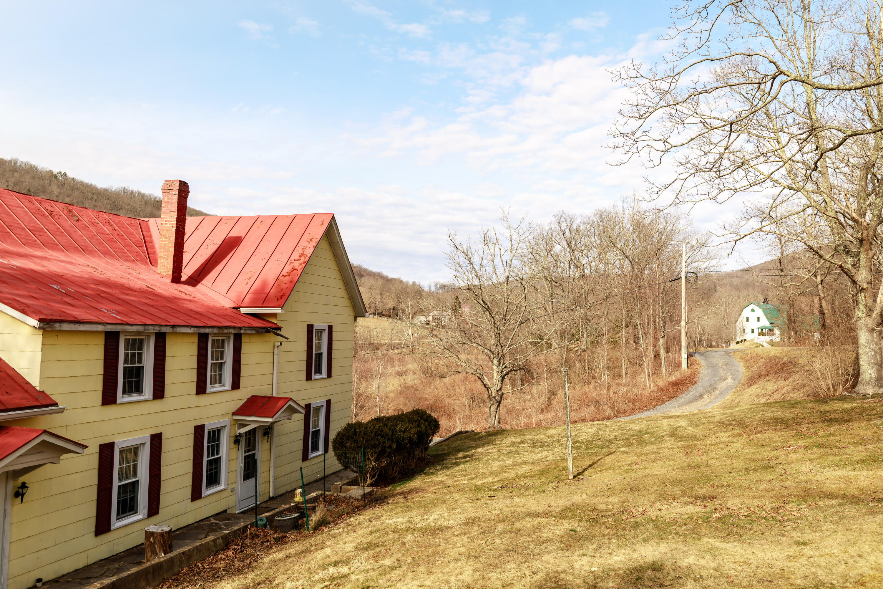 12509 Sam Snead Hwy Hwy, Warm Springs, Virginia image 3