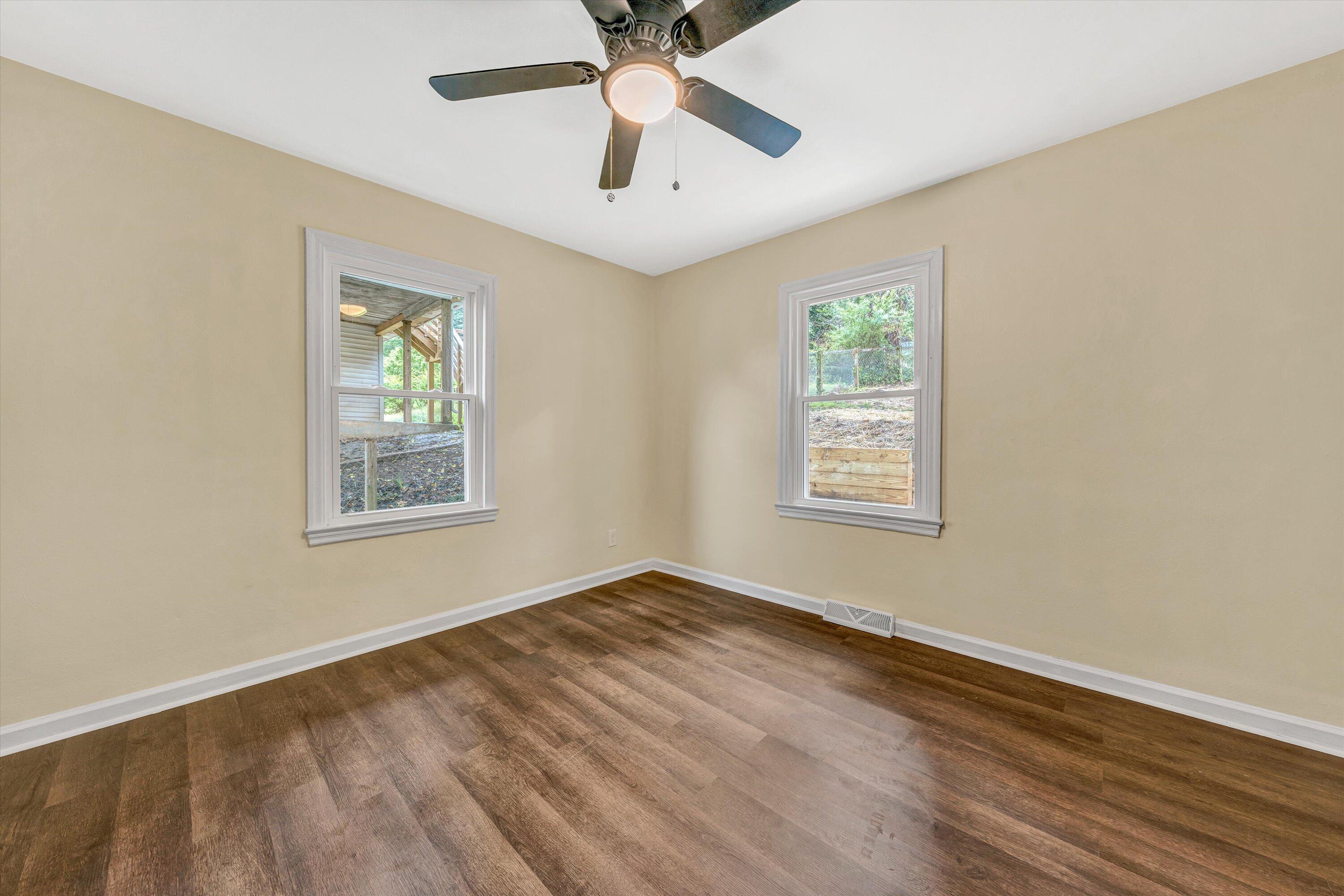 1129 Kerns Ave, Roanoke, Virginia image 12