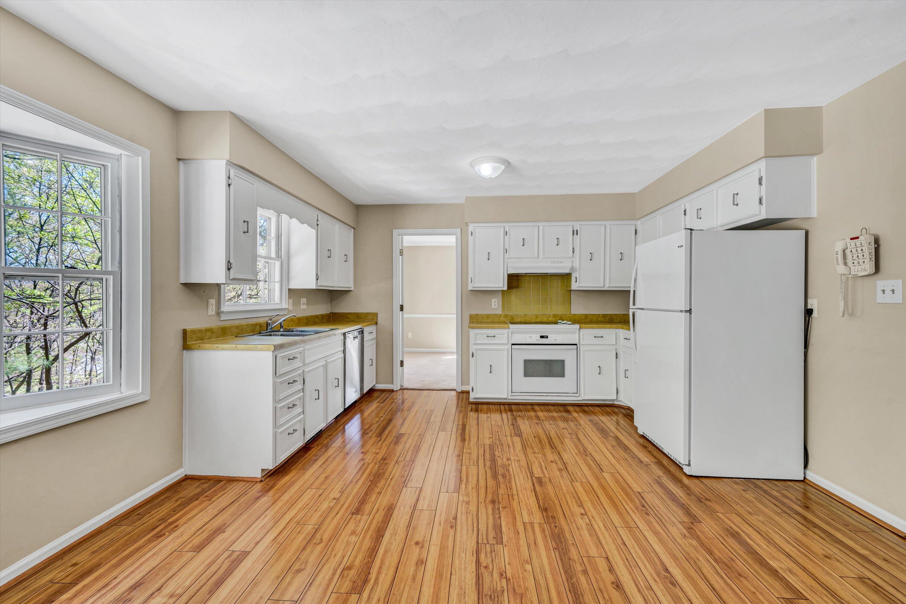 3218 Woodview Rd, Roanoke, Virginia image 15