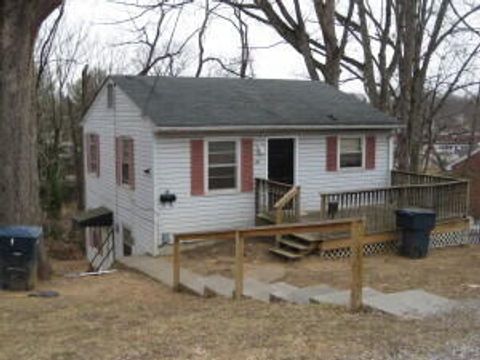 Multifamily For Sale - 28-30 Hillcrest Ave<br/> Roanoke, VA 24012