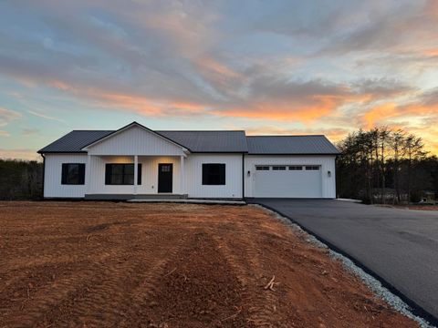 Homes For Sale - 6478 Scruggs Rd<br/> Franklin County, Moneta, VA 24121