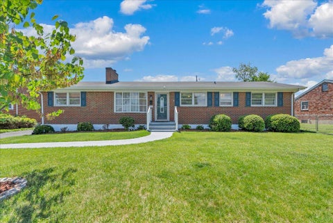 Homes For Sale - 710 Anchor Dr<br/> Roanoke, VA 24012