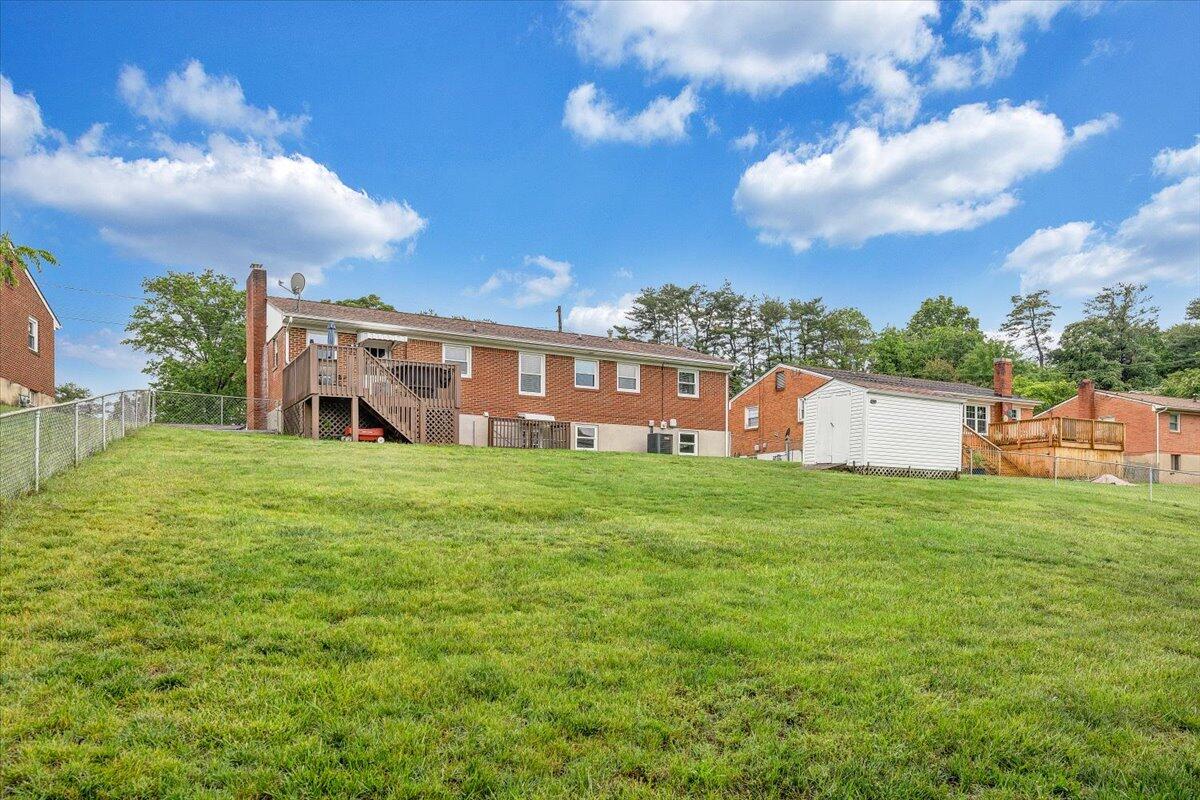 1567 S South Pacific Dr, Vinton, Virginia image 41