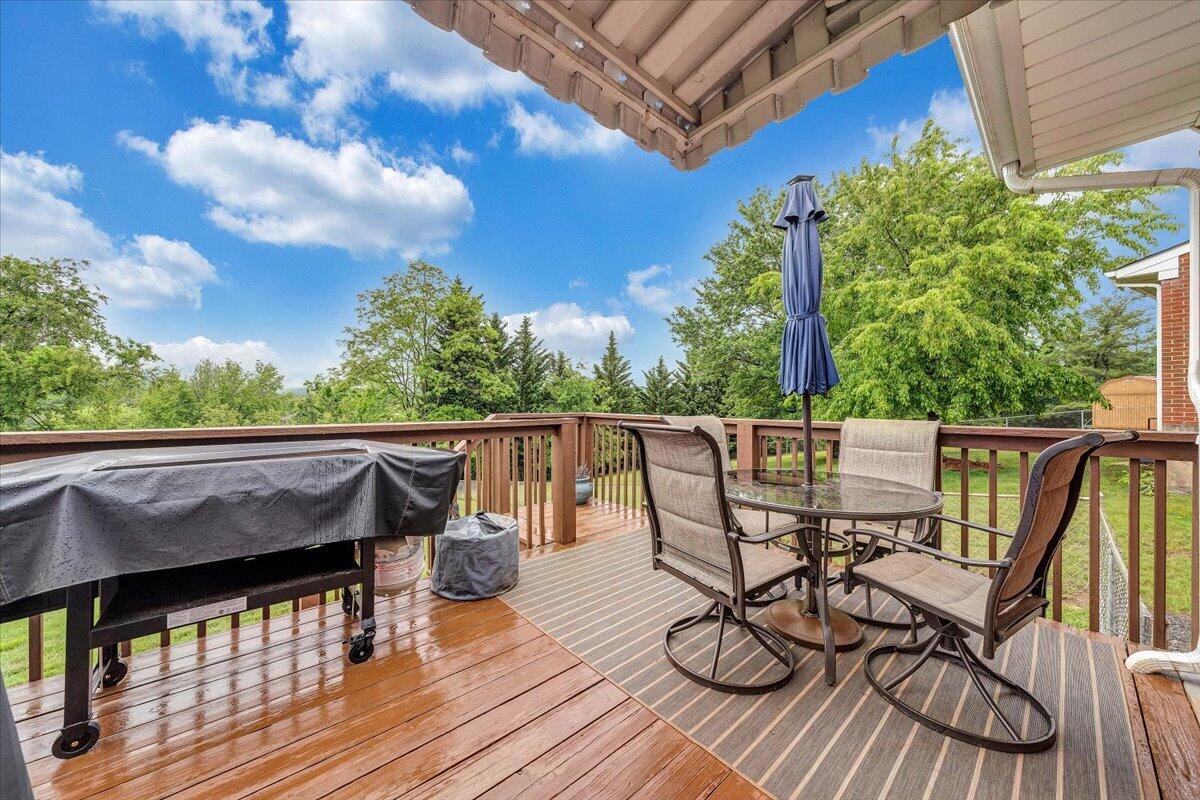 1567 S South Pacific Dr, Vinton, Virginia image 37