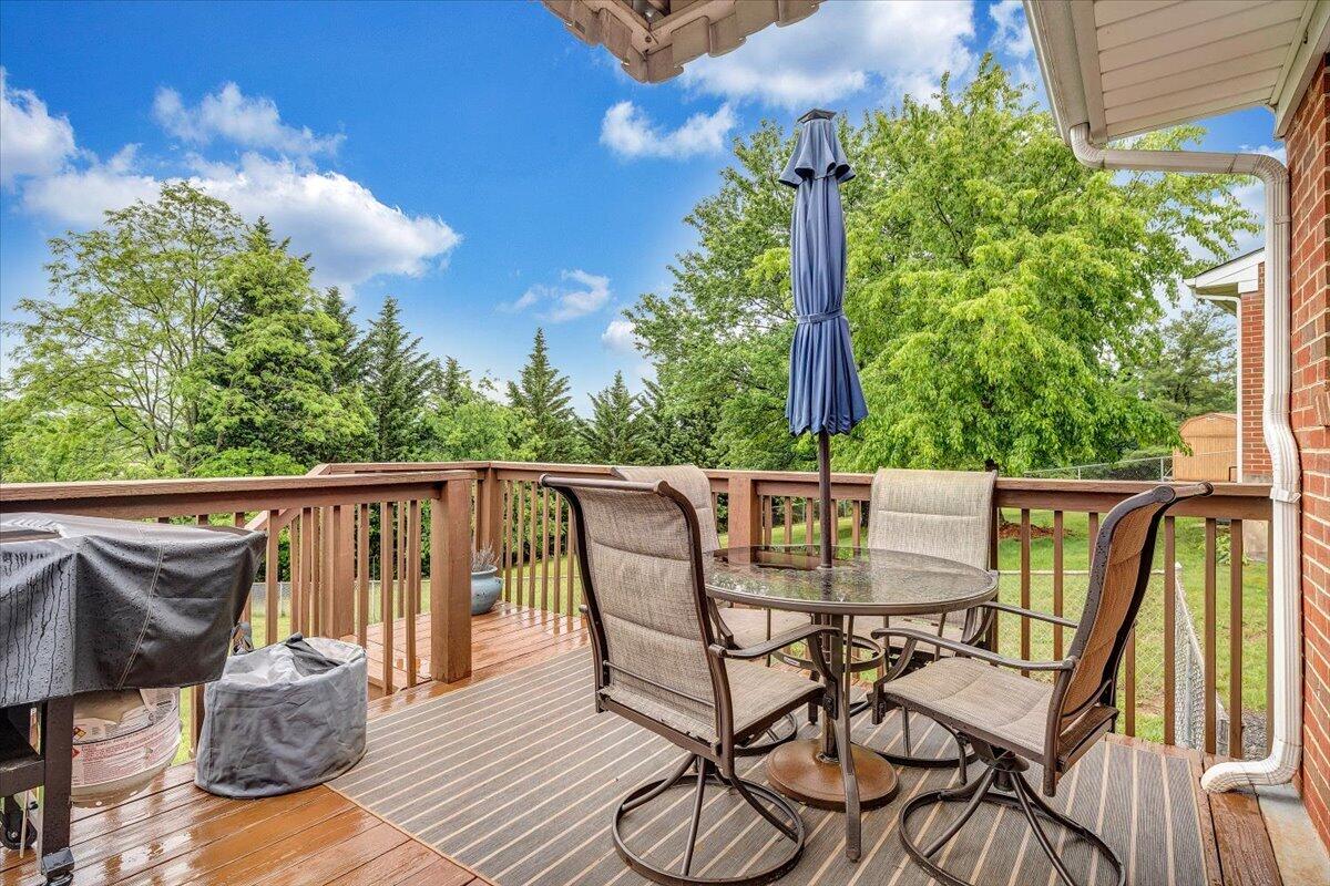 1567 S South Pacific Dr, Vinton, Virginia image 38