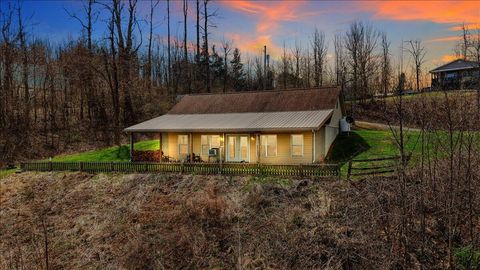 Homes For Sale - 50 Doe Valley Dr<br/> Copper Hill, VA 24079