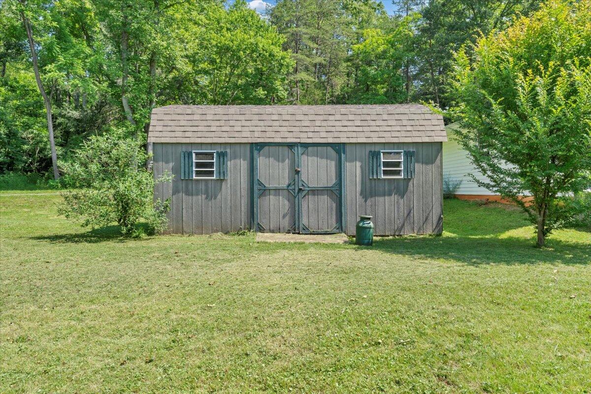 3135 Doe Run Rd, Rocky Mount, Virginia image 38