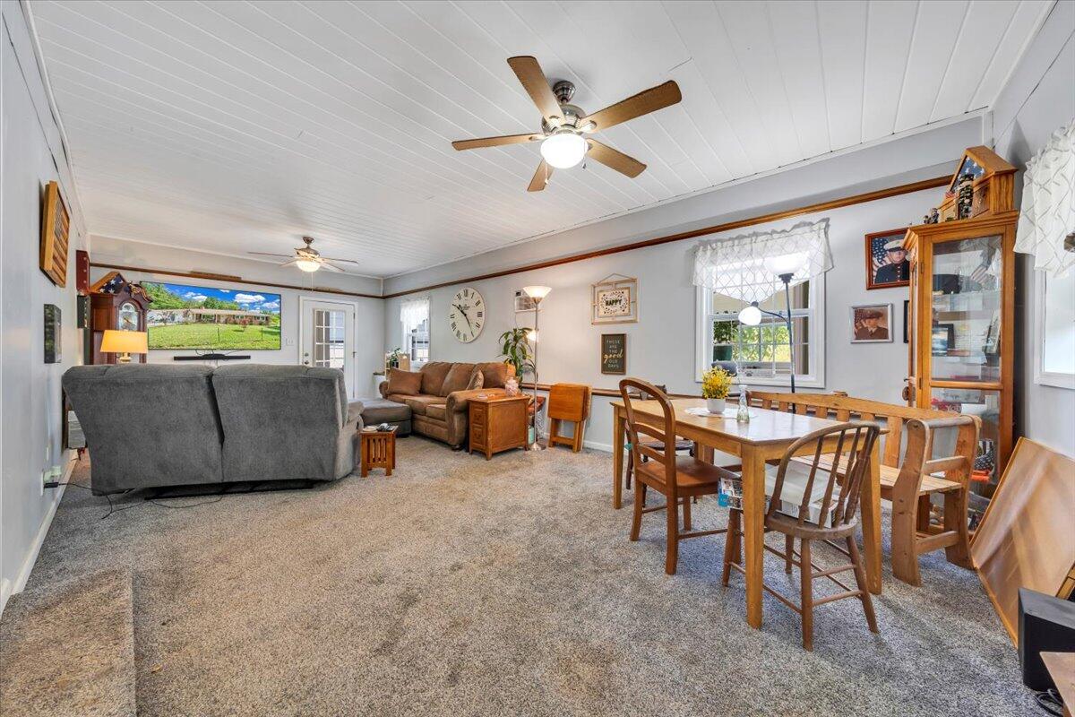 3135 Doe Run Rd, Rocky Mount, Virginia image 5