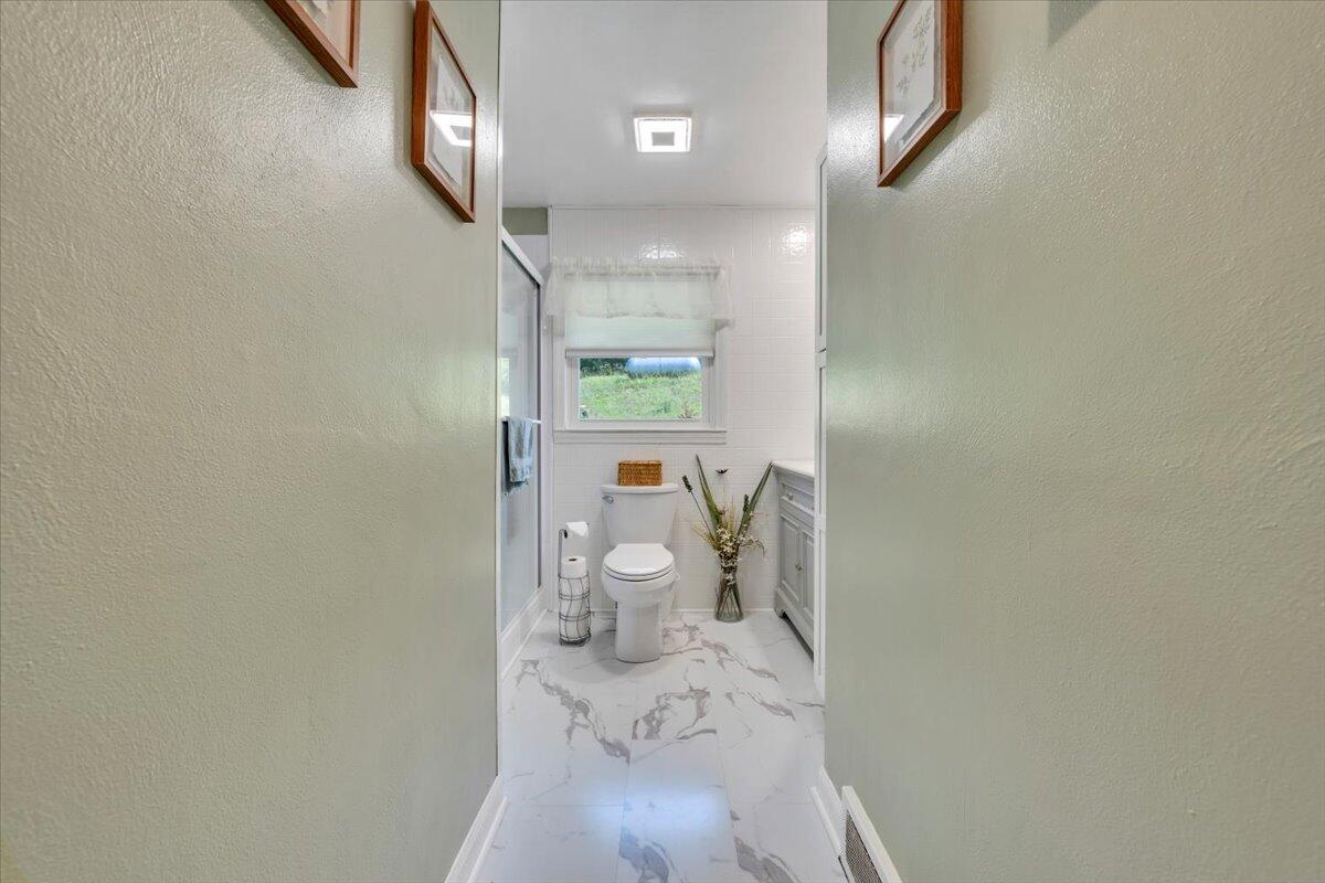 3135 Doe Run Rd, Rocky Mount, Virginia image 25