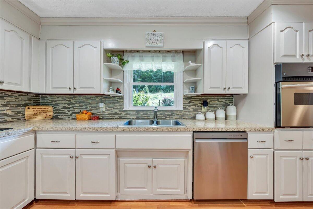 3135 Doe Run Rd, Rocky Mount, Virginia image 14