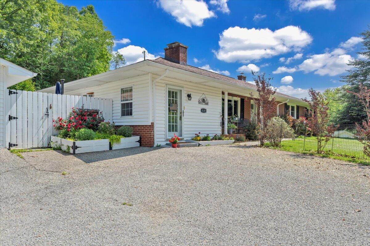 3135 Doe Run Rd, Rocky Mount, Virginia image 37