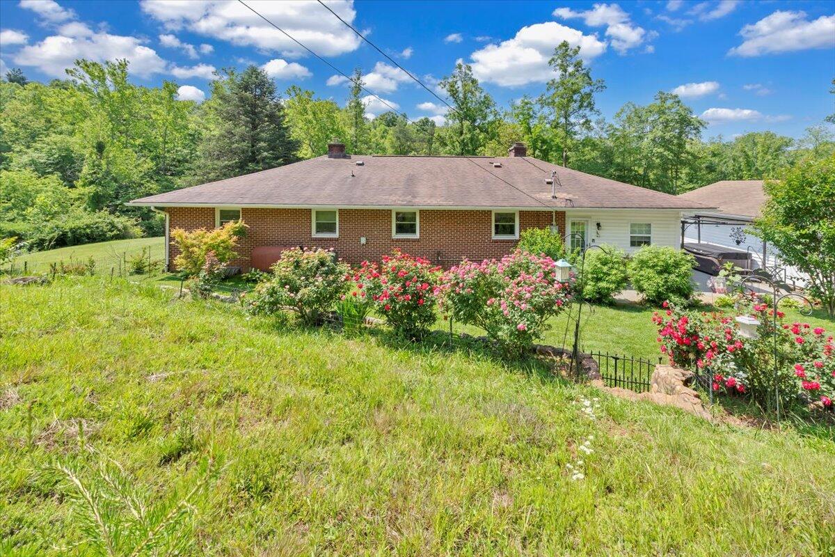 3135 Doe Run Rd, Rocky Mount, Virginia image 40