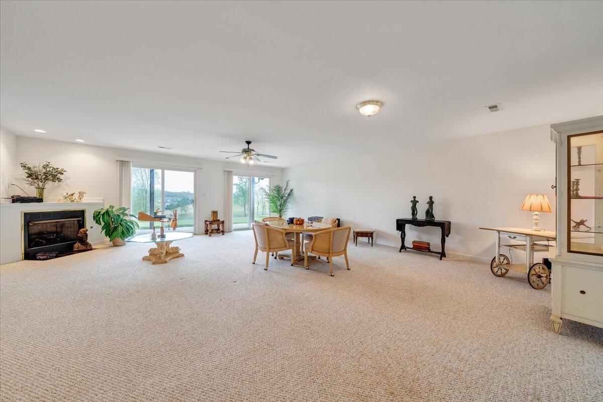 1202 8th Fairway Ln, Huddleston, Virginia image 38