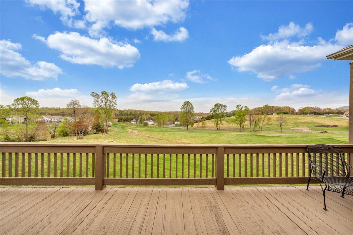 1202 8th Fairway Ln, Huddleston, Virginia image 48