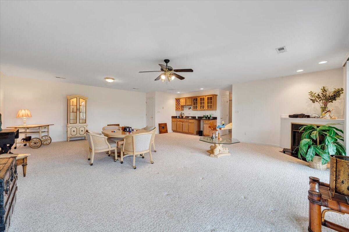 1202 8th Fairway Ln, Huddleston, Virginia image 37