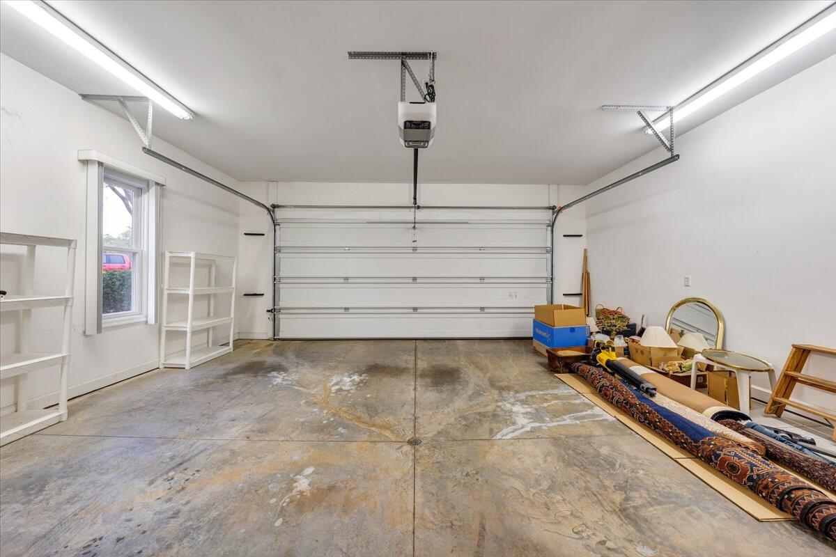 1202 8th Fairway Ln, Huddleston, Virginia image 29