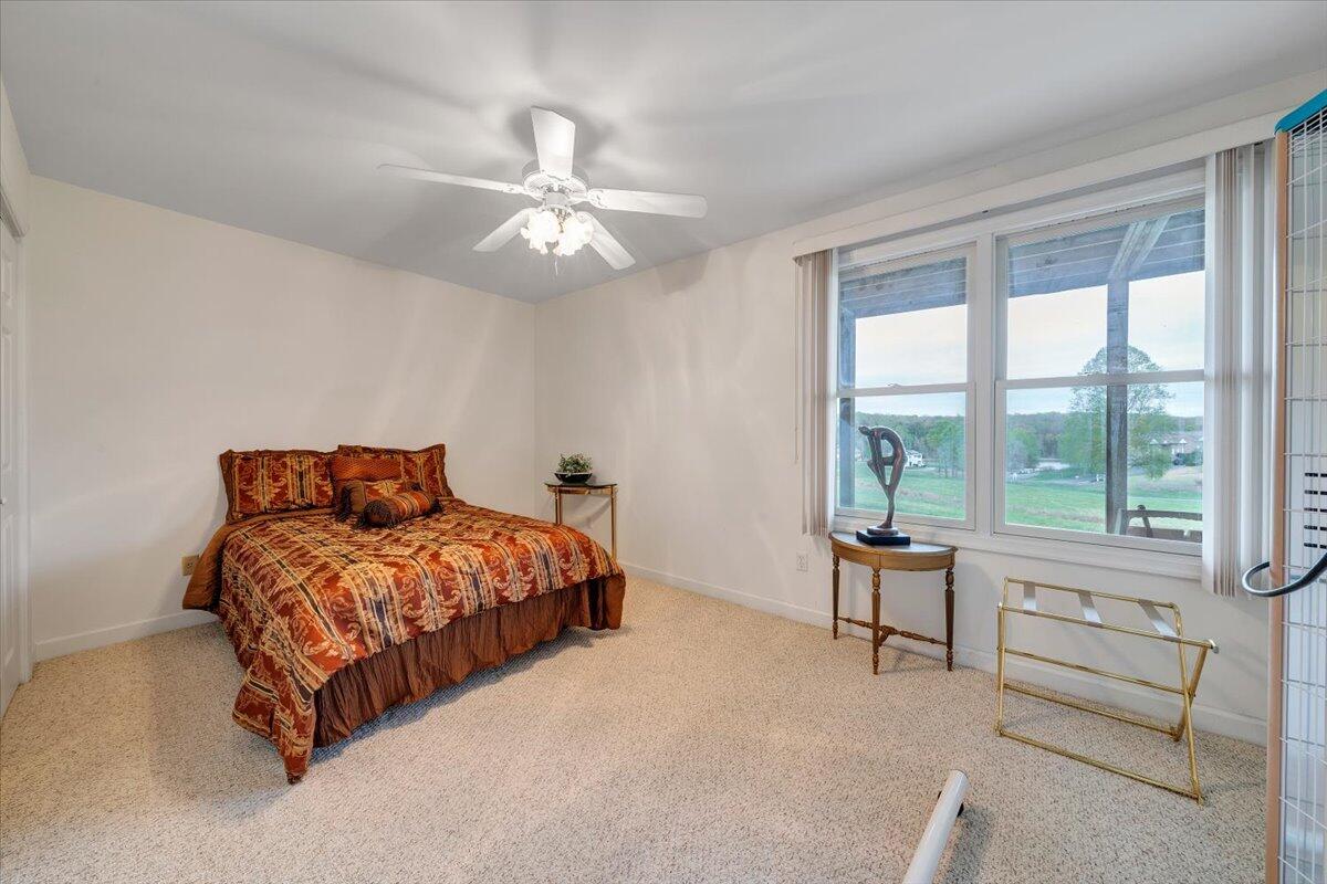 1202 8th Fairway Ln, Huddleston, Virginia image 39