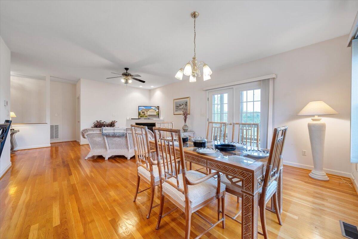 1202 8th Fairway Ln, Huddleston, Virginia image 13