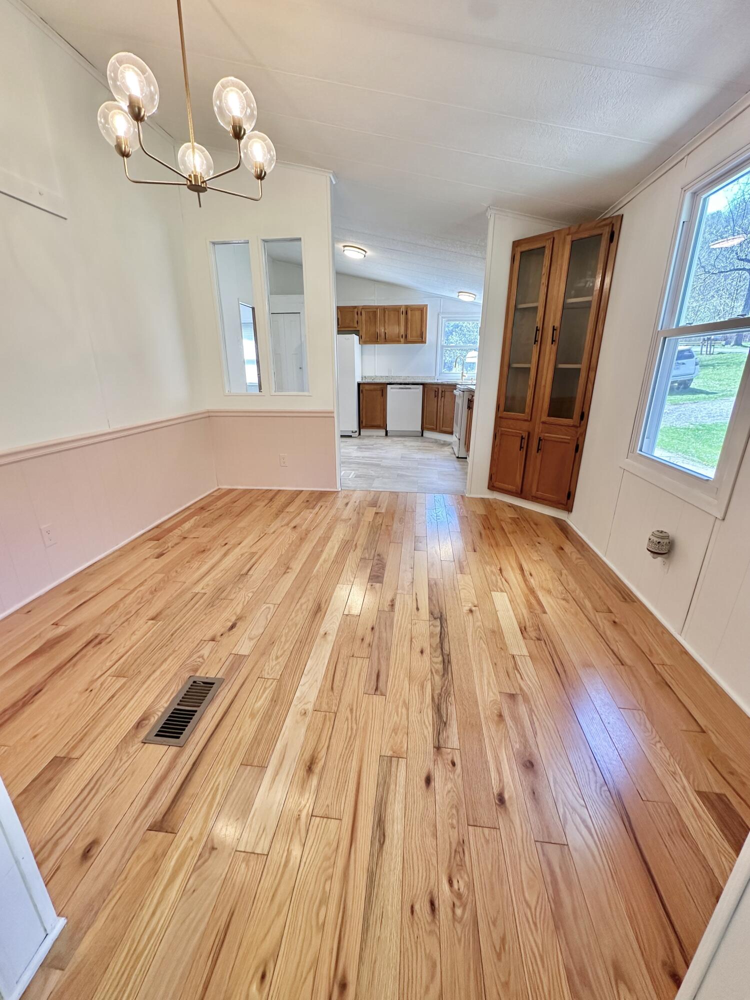 5910 Falls Rd, Hot Springs, Virginia image 23