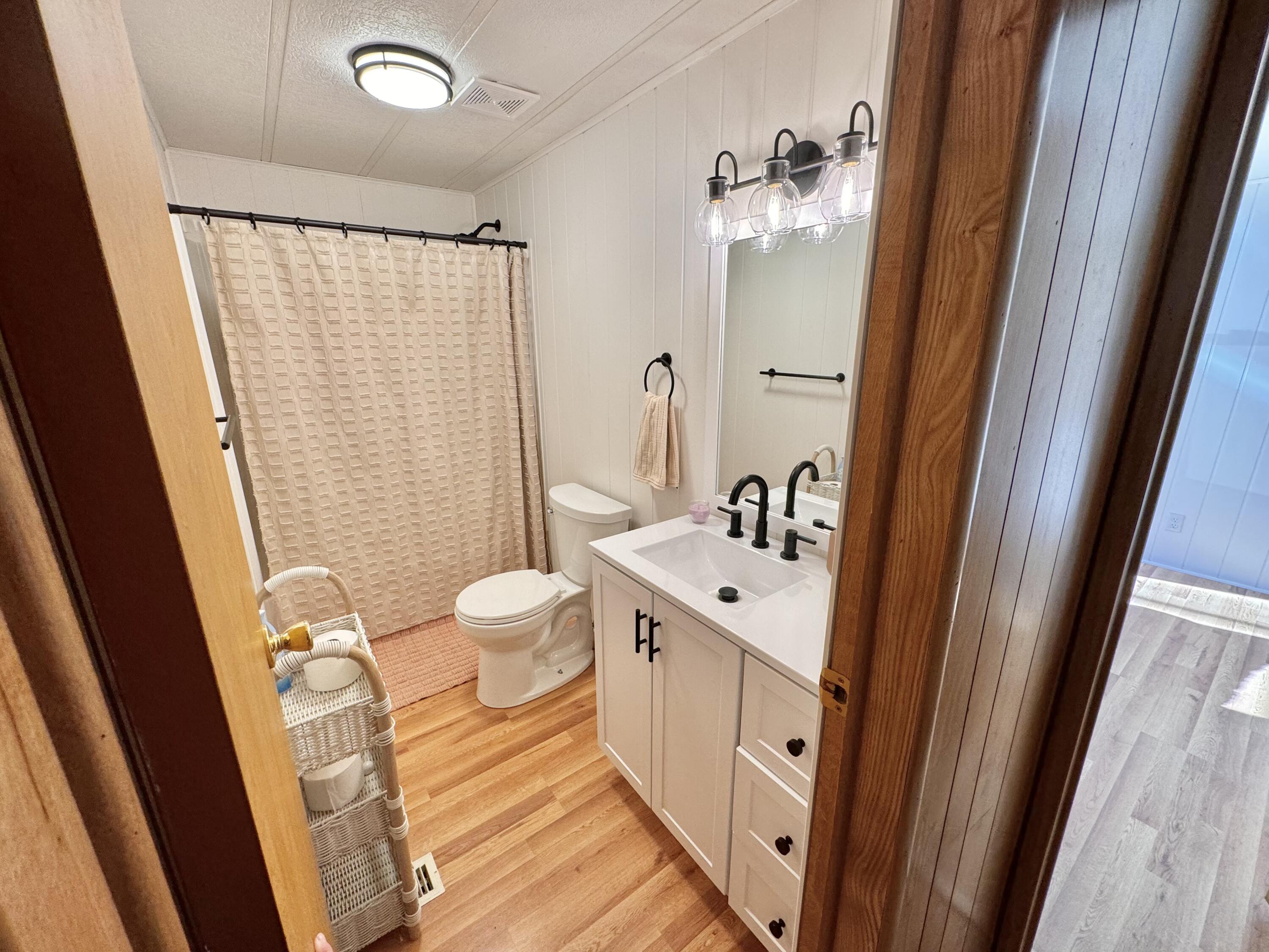 5910 Falls Rd, Hot Springs, Virginia image 46