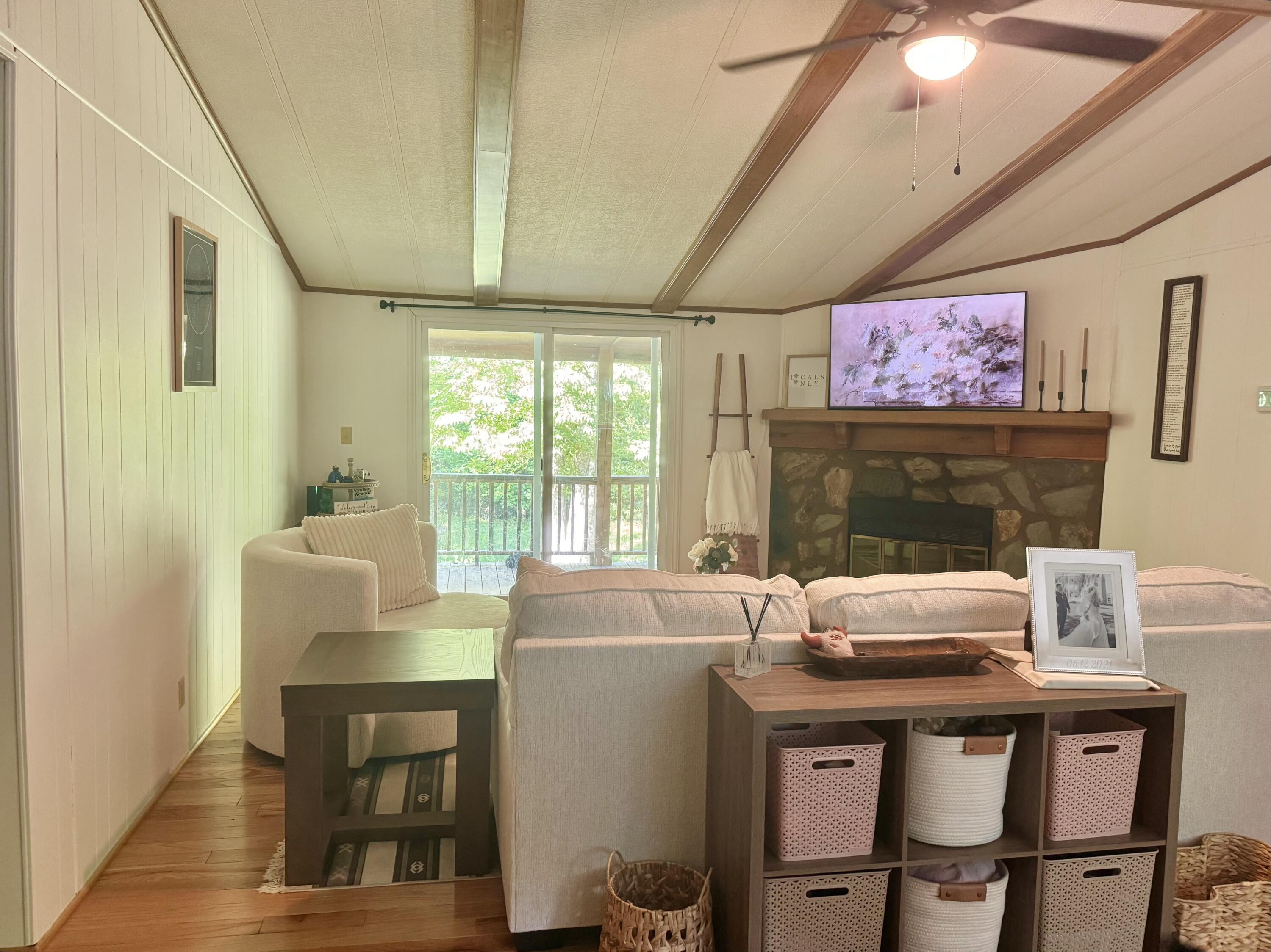 5910 Falls Rd, Hot Springs, Virginia image 19