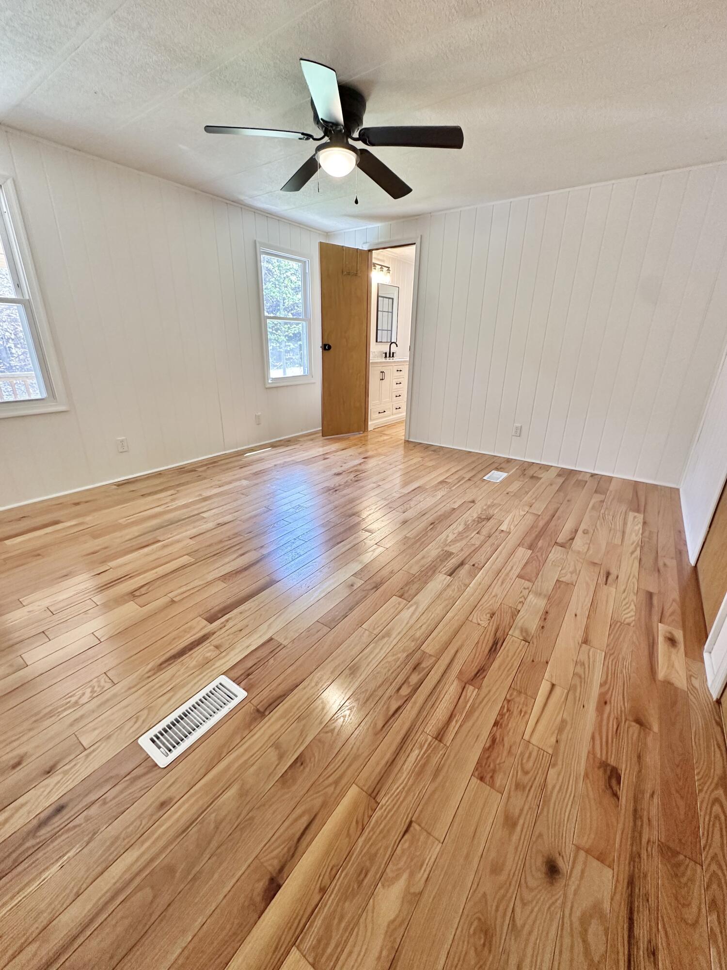 5910 Falls Rd, Hot Springs, Virginia image 35