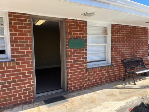 Homes For Rent - 7629 Williamson Rd #2B<br/> Roanoke, VA 24019