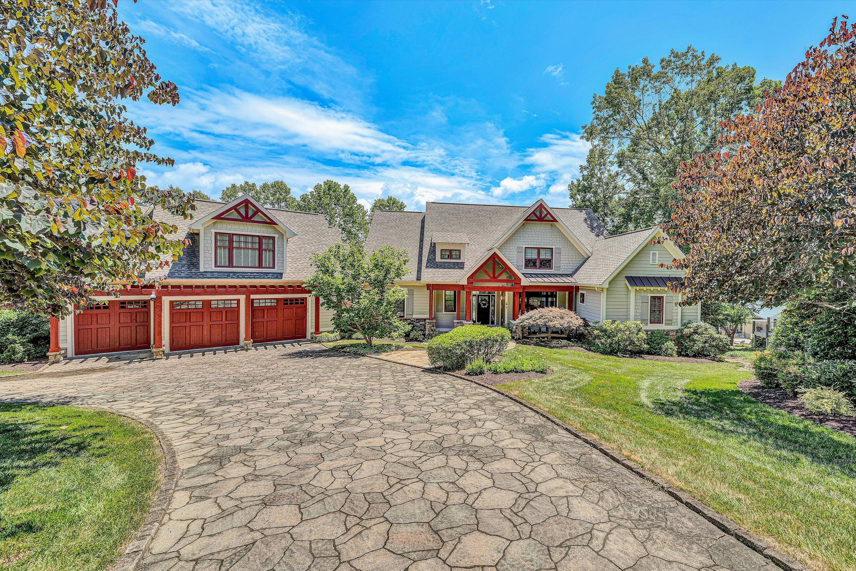 Penhook, Virginia 24137, United States, 5 Bedrooms Bedrooms, ,6 BathroomsBathrooms,Residential,Active,169644