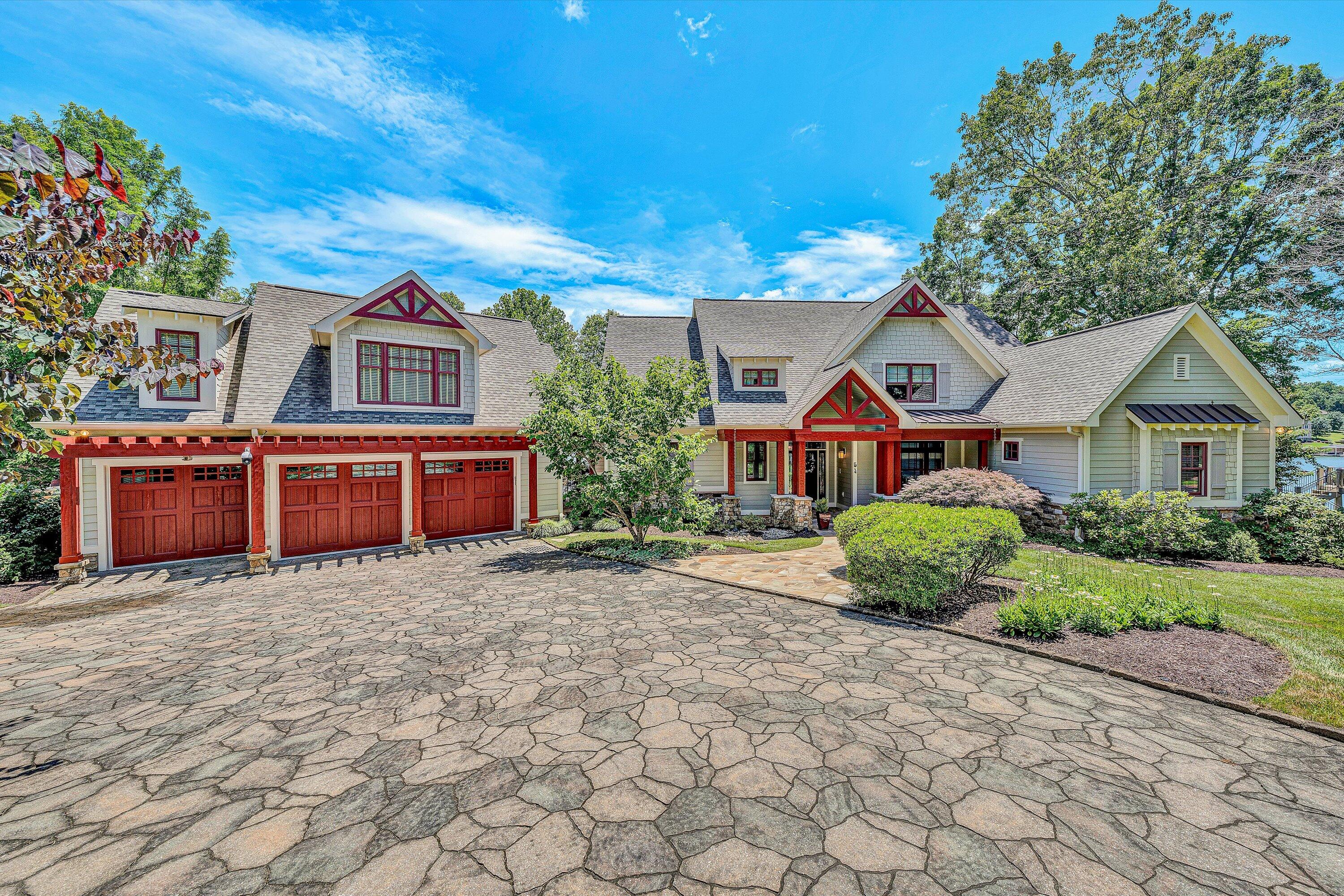 Penhook, Virginia 24137, United States, 5 Bedrooms Bedrooms, ,6 BathroomsBathrooms,Residential,Active,169644