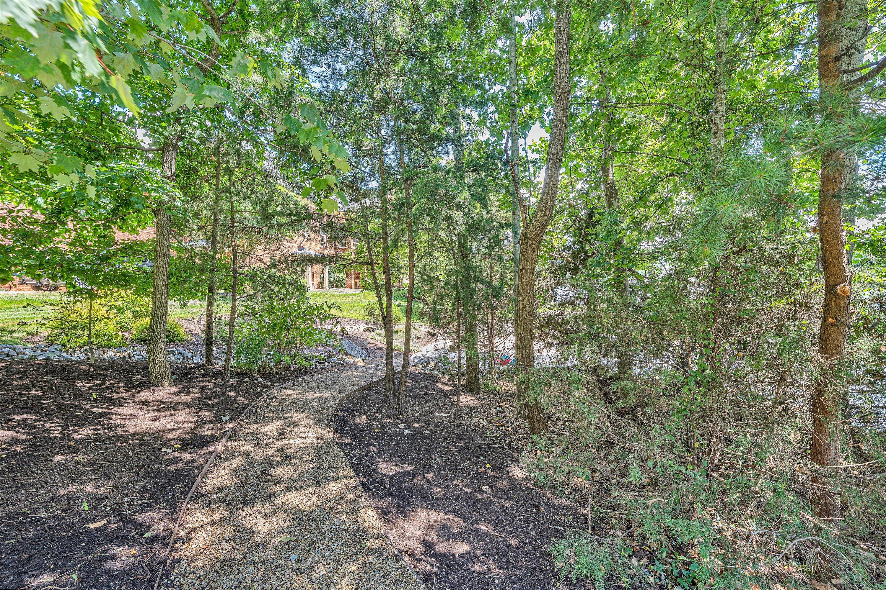 Penhook, Virginia 24137, United States, 5 Bedrooms Bedrooms, ,6 BathroomsBathrooms,Residential,Active,169644