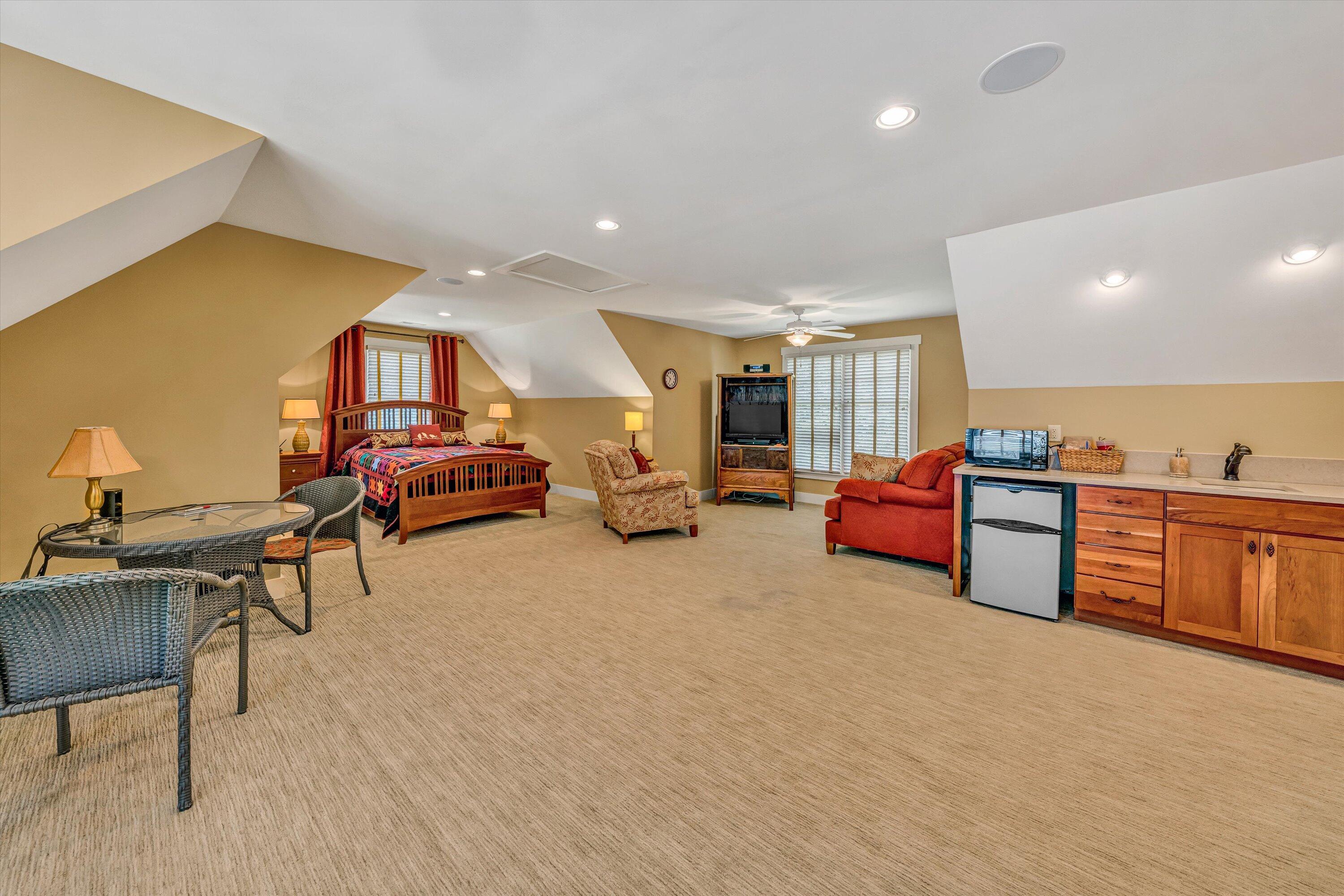 Penhook, Virginia 24137, United States, 5 Bedrooms Bedrooms, ,6 BathroomsBathrooms,Residential,Active,169644