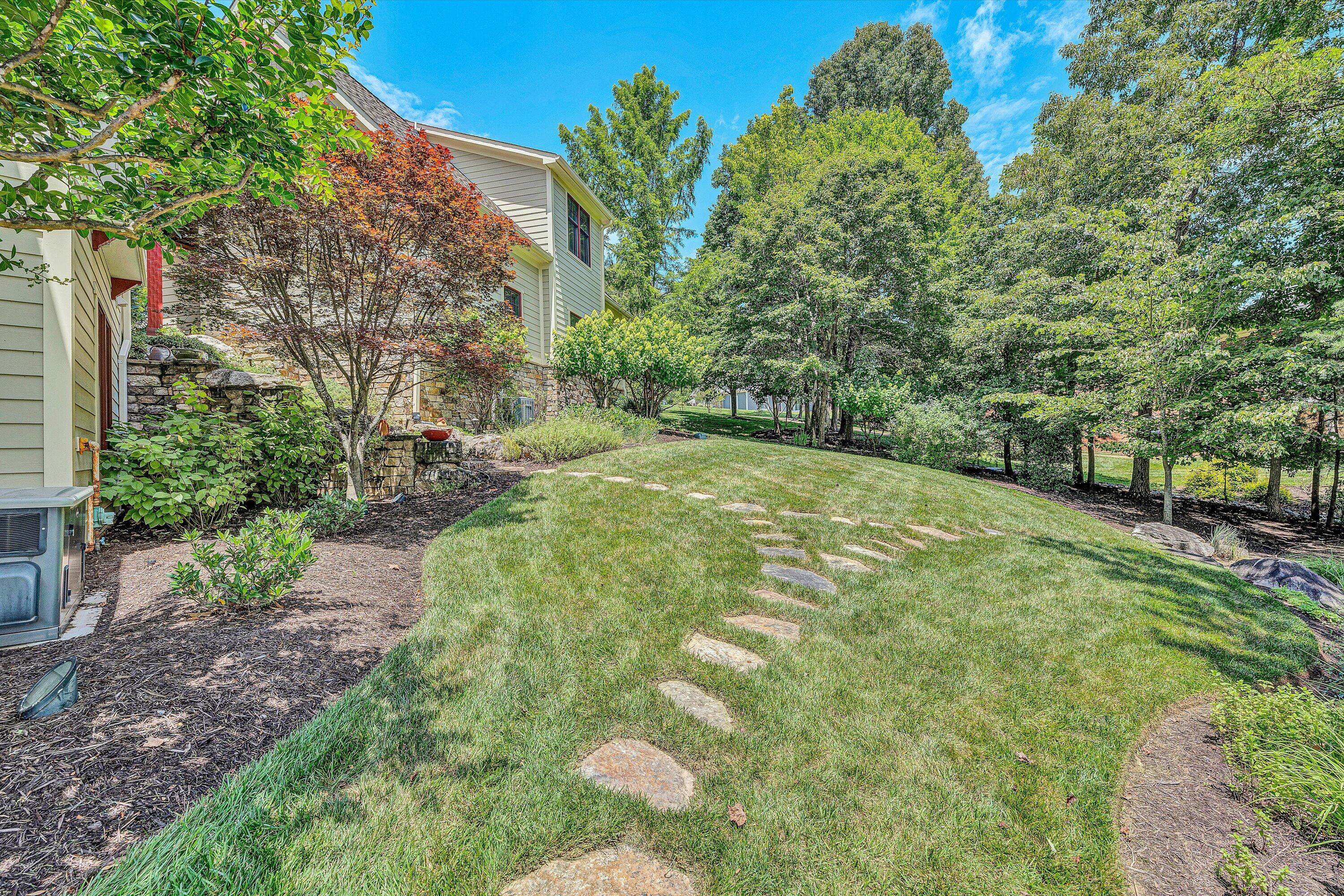 Penhook, Virginia 24137, United States, 5 Bedrooms Bedrooms, ,6 BathroomsBathrooms,Residential,Active,169644