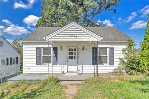 Homes For Sale - 1517 5th St<br/> Radford, VA 24141