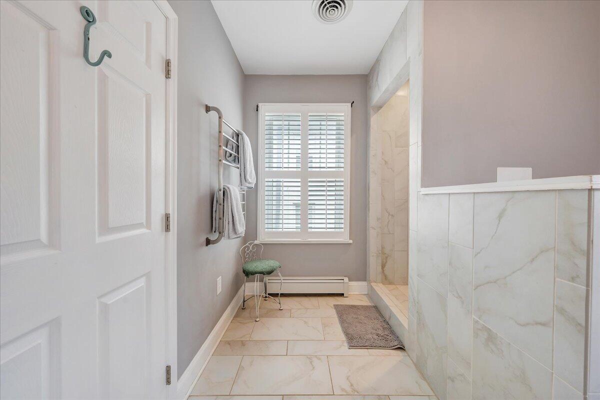 2525 Avenham Ave, Roanoke, Virginia image 29