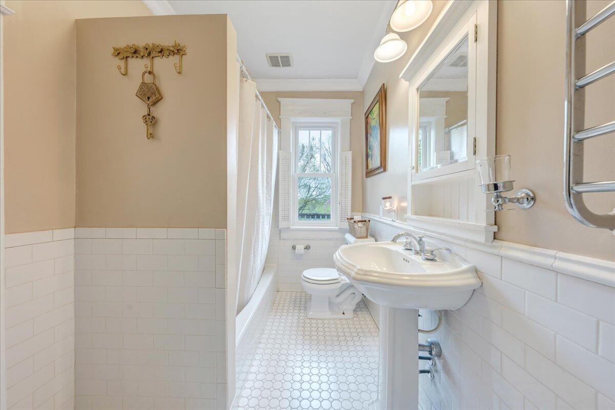 2525 Avenham Ave, Roanoke, Virginia image 34