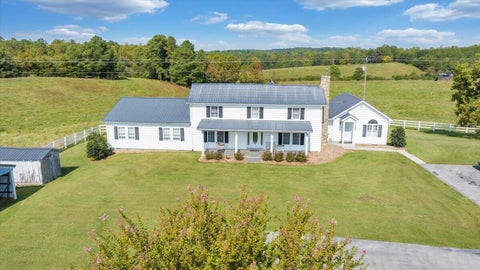 Homes For Sale - 12715 Smith Mountain Lake Pkwy<br/> Huddleston, VA 24104