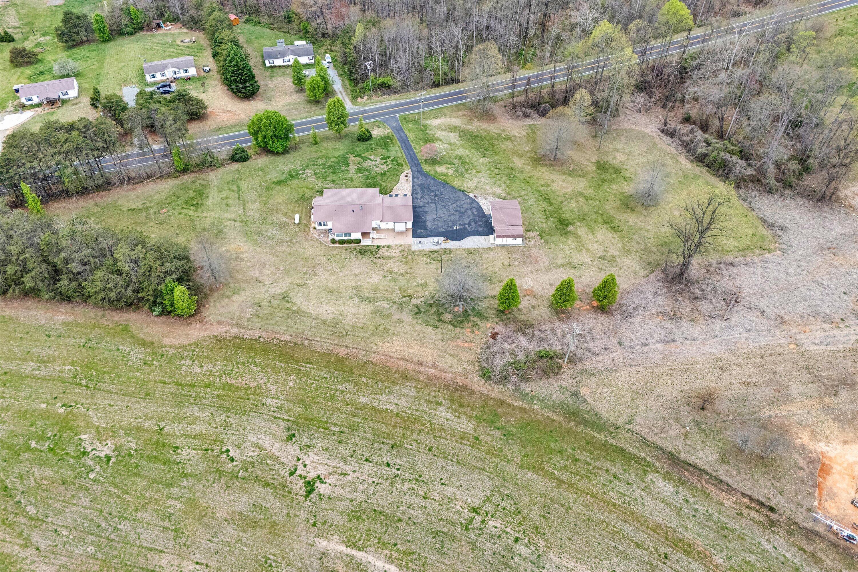 10131 Sontag Rd, Martinsville, Virginia image 4