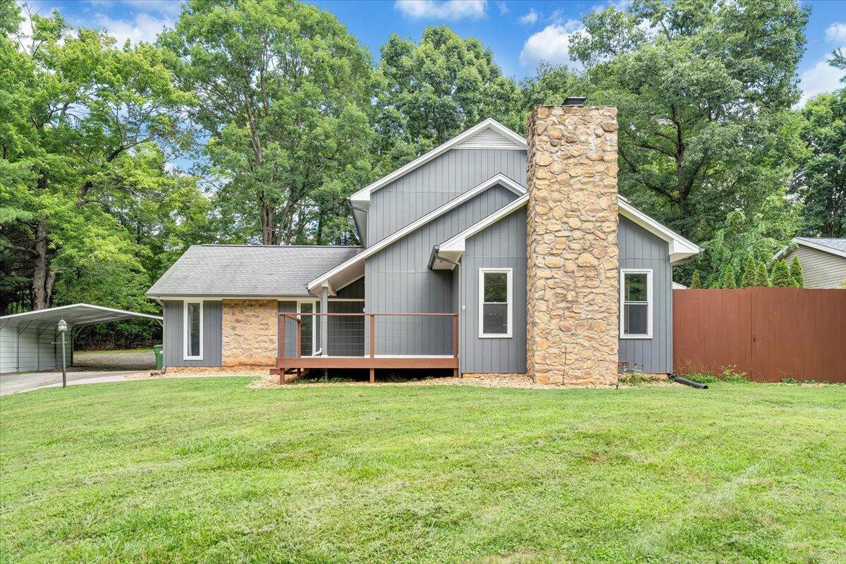422 Willow Creek Rd, Rocky Mount, Virginia image 1
